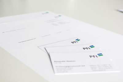 Das Thema: Wasser, Abwasser, Schlamm – Die Aufgabe: Ein neues Corporate Design. Abbildung